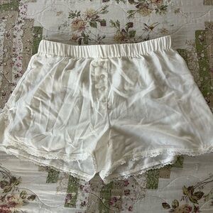 Flowy white shorts